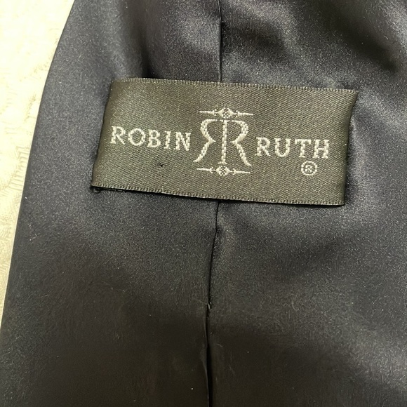 Robin Ruth Black With Red Sports Car—Lamborghini? Silk Tie—Great Condition! - Picture 5 of 8